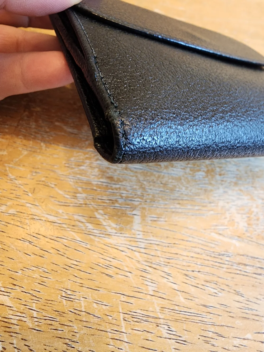 vintage Gucci black textured leather compact bifold wallet